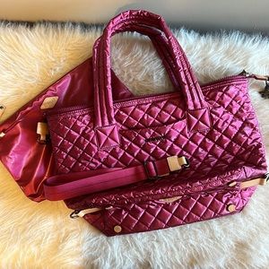 Deluxe Medium Sutton in Peony Pearl